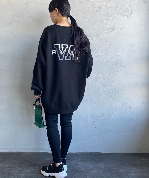 RVCA（ルーカ）の「[RVCA/ルーカ] HAMPTON バックロゴプリントクルーネックスウェット（スウェット・レディース・ホワイト/ブラック/ライトグリーン・S/M/L）」の2枚目の写真