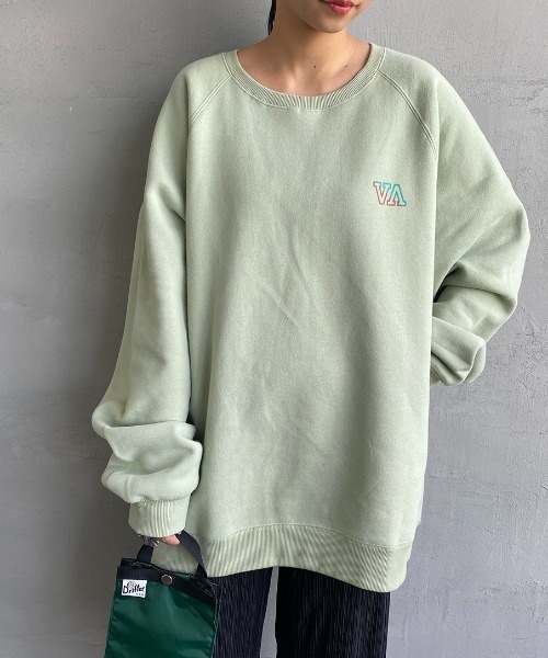 RVCA（ルーカ）の「[RVCA/ルーカ] HAMPTON バックロゴプリントクルーネックスウェット（スウェット・レディース・ホワイト/ブラック/ライトグリーン・S/M/L）」の10枚目の写真