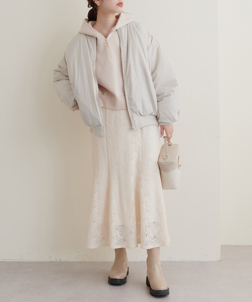 natural couture（ナチュラルクチュール）の「BIGボリュームMA‐1（MA-1・レディース・アイボリー/ブラック/グレイッシュベージュ・FREE）」の7枚目の写真