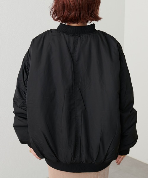 natural couture（ナチュラルクチュール）の「BIGボリュームMA‐1（MA-1・レディース・アイボリー/ブラック/グレイッシュベージュ・FREE）」の21枚目の写真