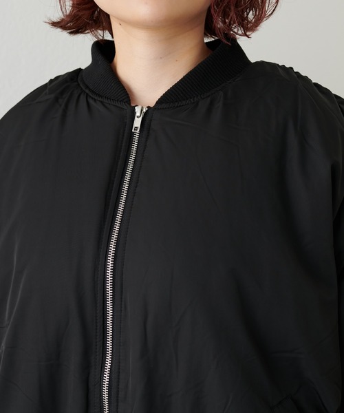 natural couture（ナチュラルクチュール）の「BIGボリュームMA‐1（MA-1・レディース・アイボリー/ブラック/グレイッシュベージュ・FREE）」の22枚目の写真