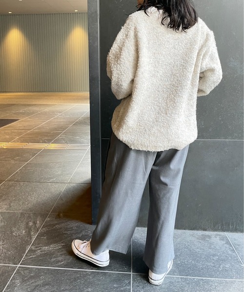 Meli rich(メリーリッチ)の「ループヤーンオーバーサイズニット(ニット/セーター・レディース・オートミール/オレンジ/チャコール・MEDIUM)」の4枚目の写真