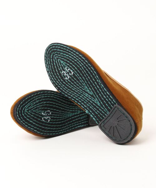 UNICOM(ユニコン)の「<Lila & Fleur>Slip on shoes Adult Brown(スリッポン・レディース・ブラウン・22.5cm/24.0cm/23.0cm/23.5cm/24.5cm)」の4枚目の写真