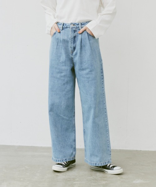 flaner（フラネ）の「Loose tuck denim pants/ルーズタックデニム