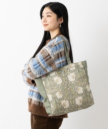 Jubilee（ジュビリー）の「ダクロン素材 ウィリアムモリス柄 マルシェトートバッグ（トートバッグ）」