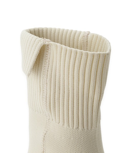 emmi（エミ）の「【emmi atelier】ecoニットブーツ（ブーツ・レディース・アイボリー・22.5cm/23cm/23.5cm/24cm/24.5cm/25cm）」の10枚目の写真