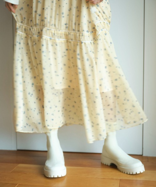 emmi（エミ）の「【emmi atelier】ecoニットブーツ（ブーツ・レディース・アイボリー・22.5cm/23cm/23.5cm/24cm/24.5cm/25cm）」の2枚目の写真