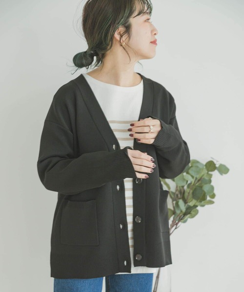 ITEMS URBANRESEARCH(アイテムズ アーバンリサーチ)の「ライトVネックカーディガン(カーディガン/ボレロ・レディース・グレー系その他/モカ/ブラック/グリーン系その他・FREE)」の10枚目の写真