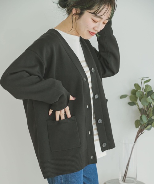 ITEMS URBANRESEARCH(アイテムズ アーバンリサーチ)の「ライトVネックカーディガン(カーディガン/ボレロ・レディース・グレー系その他/モカ/ブラック/グリーン系その他・FREE)」の13枚目の写真