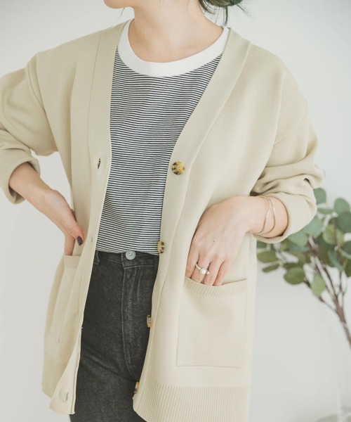 ITEMS URBANRESEARCH(アイテムズ アーバンリサーチ)の「ライトVネックカーディガン(カーディガン/ボレロ・レディース・グレー系その他/モカ/ブラック/グリーン系その他・FREE)」の21枚目の写真