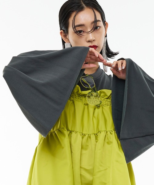 Narcissus（ナルシス）の「【Narcissus】フレアロングTシャツ（Tシャツ/カットソー・レディース・チャコールグレー/グリーン・FREE）」の4枚目の写真