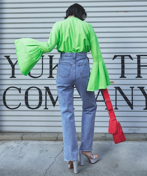 Narcissus（ナルシス）の「【Narcissus】フレアロングTシャツ（Tシャツ/カットソー・レディース・チャコールグレー/グリーン・FREE）」の8枚目の写真