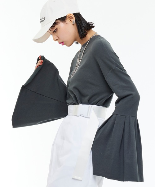 Narcissus（ナルシス）の「【Narcissus】フレアロングTシャツ（Tシャツ/カットソー・レディース・チャコールグレー/グリーン・FREE）」の19枚目の写真