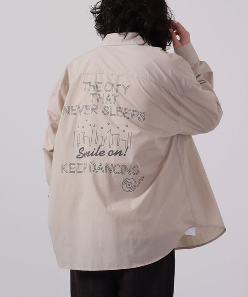 MODISH GAZE(モディシュガゼ)の「MODISH GAZE 長袖 BIGシルエット ブロードシャツ(シャツ/ブラウス・メンズ・ベージュ/ホワイト系その他/ブラック系その他/ホワイト/チャコールグレー/ブラック/パープル・F)」の1枚目の写真