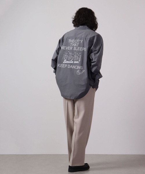 MODISH GAZE(モディシュガゼ)の「MODISH GAZE 長袖 BIGシルエット ブロードシャツ(シャツ/ブラウス・メンズ・ベージュ/ホワイト系その他/ブラック系その他/ホワイト/チャコールグレー/ブラック/パープル・F)」の11枚目の写真