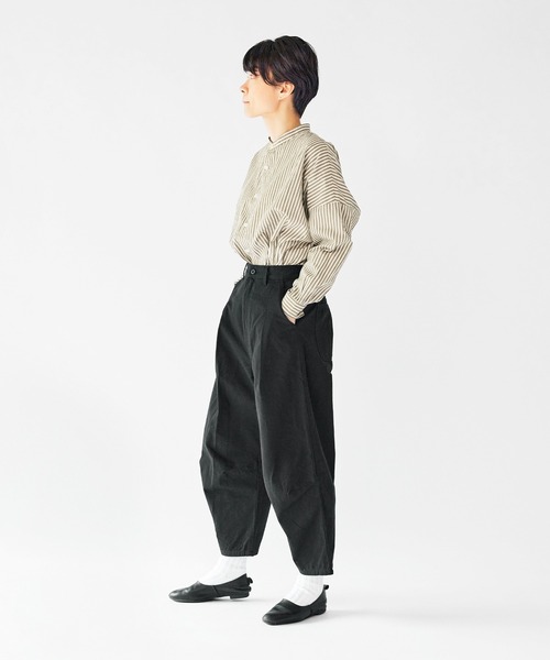 SETTO（セット）の「DOKONO PANTS：ワイドタックパンツ（チノパンツ・レディース・ベージュ/ブラック・M/L）」の8枚目の写真