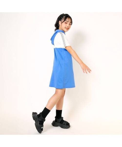 ZIDDY（ジディ）の「フード切り替えワンピース(130~160cm)（ワンピース・キッズ・ブルー/オレンジ・150/130/160/140）」の3枚目の写真