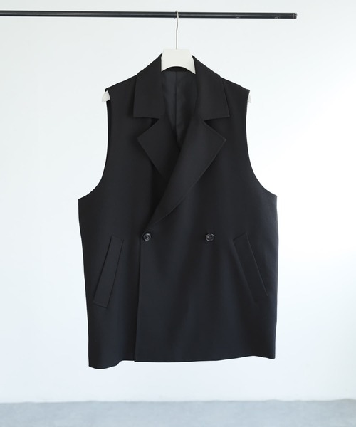 SENSE OF PLACE by URBAN RESEARCH(センスオブプレイスバイアーバンリサーチ)の「『ユニセックス』ダブルブレストベスト(ベスト・メンズ・ブラック/ブルー/ライトベージュ・MEDIUM/LARGE)」の2枚目の写真