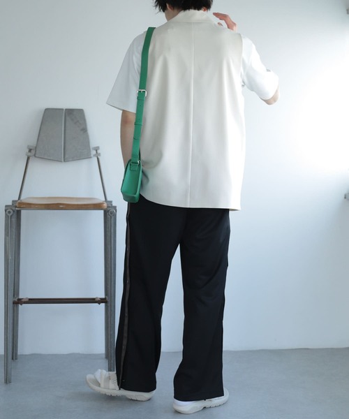 SENSE OF PLACE by URBAN RESEARCH(センスオブプレイスバイアーバンリサーチ)の「『ユニセックス』ダブルブレストベスト(ベスト・メンズ・ブラック/ブルー/ライトベージュ・MEDIUM/LARGE)」の18枚目の写真