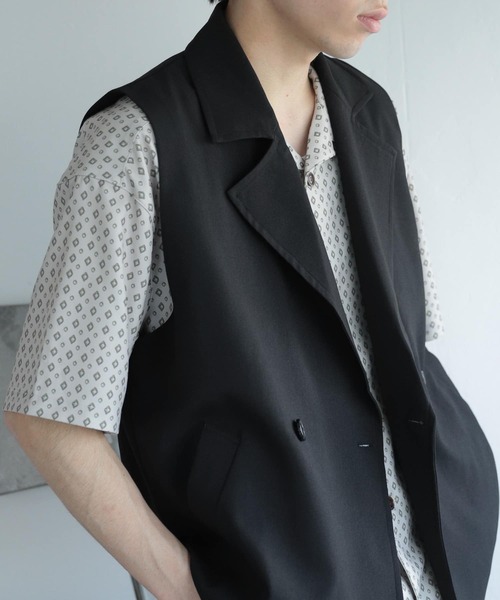 SENSE OF PLACE by URBAN RESEARCH(センスオブプレイスバイアーバンリサーチ)の「『ユニセックス』ダブルブレストベスト(ベスト・メンズ・ブラック/ブルー/ライトベージュ・MEDIUM/LARGE)」の19枚目の写真