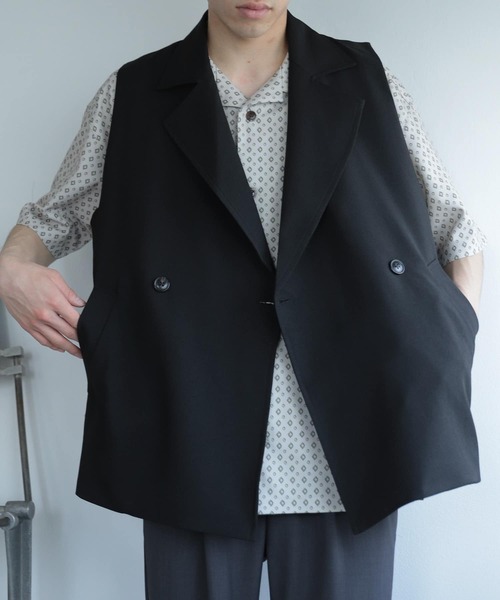 SENSE OF PLACE by URBAN RESEARCH(センスオブプレイスバイアーバンリサーチ)の「『ユニセックス』ダブルブレストベスト(ベスト・メンズ・ブラック/ブルー/ライトベージュ・MEDIUM/LARGE)」の20枚目の写真