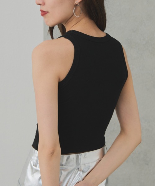 Solace(ソレイス)の「パッド付き/アメスリオープンタンクトップ(タンクトップ・レディース・ホワイト/ブラック/ベージュ/グレー・FREE)」の7枚目の写真