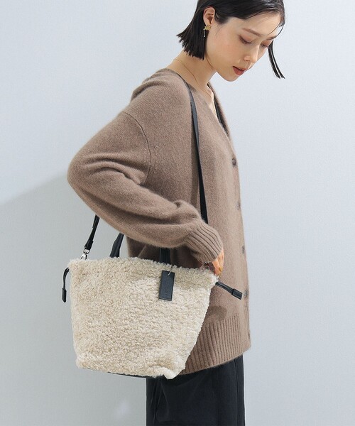 Ray BEAMS（レイビームス）の「Ray BEAMS / リバーシブル ボア バッグ（ショルダーバッグ・レディース・ブラック/ベージュ・ONE SIZE）」の4枚目の写真