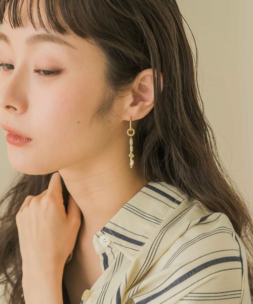 SMELLY(スメリー)の「ビーズコンビピアス(ピアス(両耳用)・レディース・ゴールド系その他・-)」の3枚目の写真