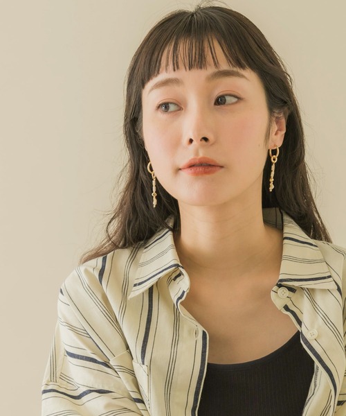 SMELLY(スメリー)の「ビーズコンビピアス(ピアス(両耳用)・レディース・ゴールド系その他・-)」の6枚目の写真
