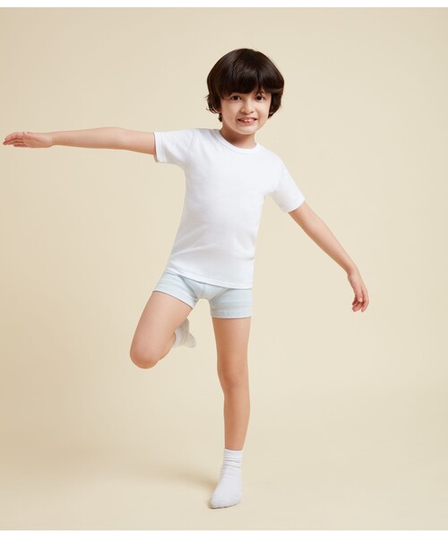 PETIT BATEAU（プチバトー）の「ホワイト半袖Ｔシャツ２枚組（インナーウェア/肌着・キッズ・その他・8YEAR/6YEAR/10YEAR/12YEAR）」の4枚目の写真