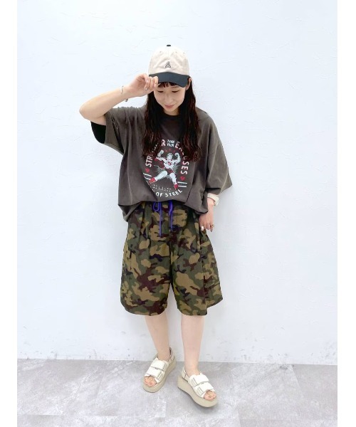 niko and...（ニコアンド）の「【ワーナー・ブラザース】SUPERMANコラボアソートプリントT（Tシャツ/カットソー・メンズ・オフホワイト/ライトグレー/チャコール・LARGE/MEDIUM）」の16枚目の写真
