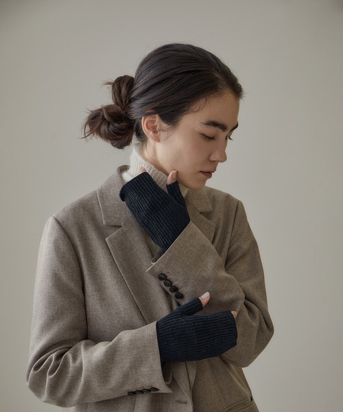 SALON adam et rope'（サロン アダム エ ロペ）の「アームウォーマー -CreamyCotton /クリーミーコットン-（手袋・レディース・パープル/ホワイト/グレー/ブラック系その他・FREE）」の2枚目の写真