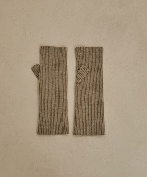 SALON adam et rope'（サロン アダム エ ロペ）の「アームウォーマー -CreamyCotton /クリーミーコットン-（手袋・レディース・パープル/ホワイト/グレー/ブラック系その他・FREE）」の11枚目の写真