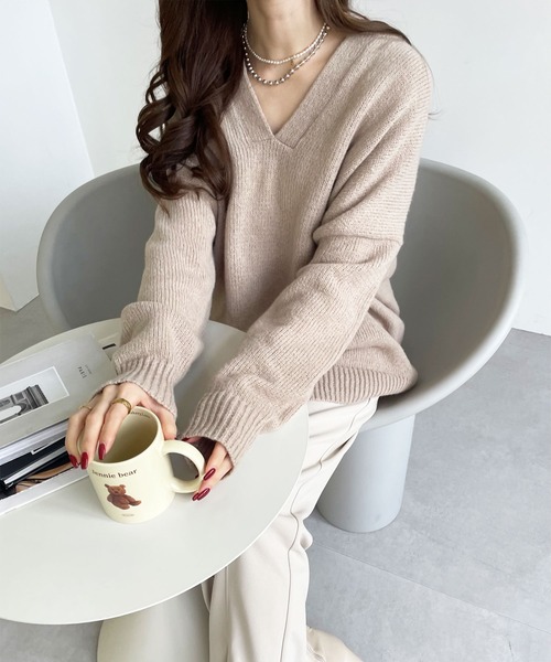 GeeRA(ジーラ)の「モヘヤタッチVネックカフタンニット(ニット/セーター・レディース・アイボリー/ブラック/ベージュ/ピンク・LARGE/MEDIUM)」の7枚目の写真
