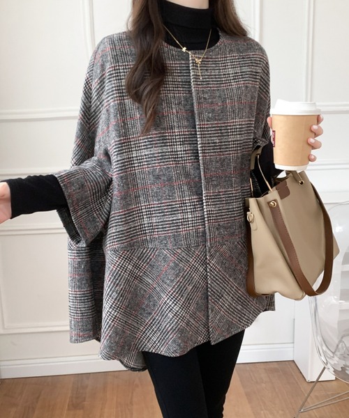 ABITOKYO（アビトーキョー）の「ビックシルエットチェック柄ドルマン ポンチョ（ポンチョ・レディース・グレー系その他2/グレー系その他/ブラック系その他/ベージュ/モカ/ブラック/ブルーグレー/アイボリー/グレイッシュベージュ/チャコールグレー/ベージュ系その他/ブラック系その他2/ブラウン系その他/グレー系その他3・L/M）」の21枚目の写真