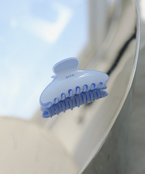 Kastane（カスタネ）の「【新色追加】fiw.ロゴバンスクリップ（バレッタ/ヘアクリップ・レディース・アイボリー/ブラック/グレー/ピンクベージュ/ピンク系その他/ライム/ライトグレー/ブルー系その他/ダークグリーン/ダークブラウン・FREE）」の8枚目の写真