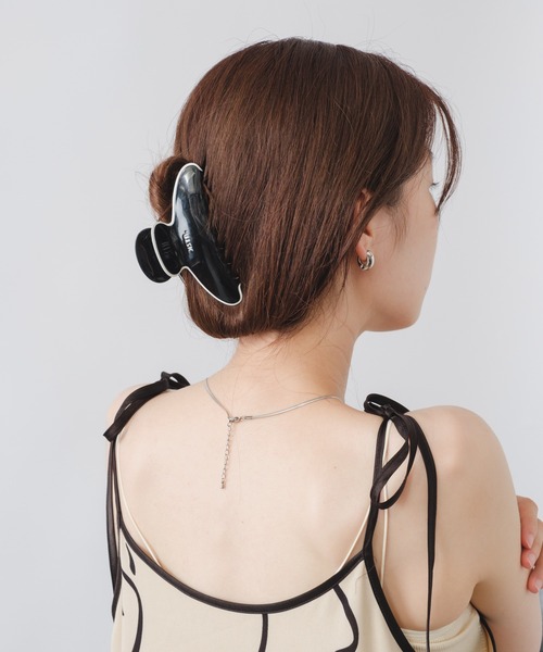 Kastane（カスタネ）の「【新色追加】fiw.ロゴバンスクリップ（バレッタ/ヘアクリップ・レディース・アイボリー/ブラック/グレー/ピンクベージュ/ピンク系その他/ライム/ライトグレー/ブルー系その他/ダークグリーン/ダークブラウン・FREE）」の16枚目の写真