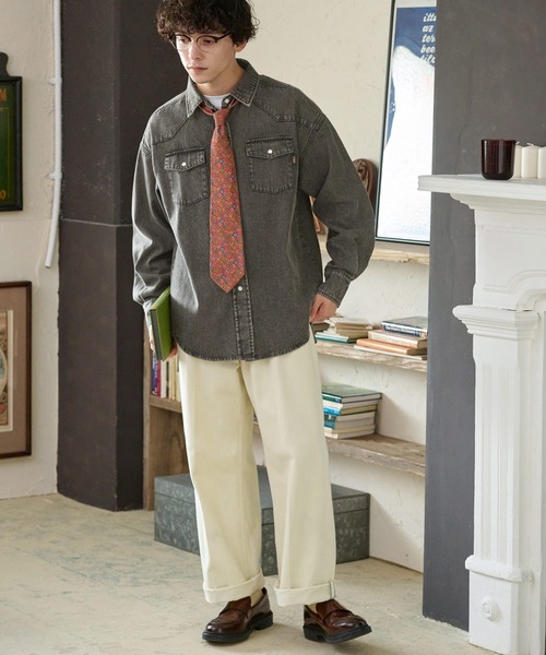 MONO-MART LADY'S(モノマートレディース)の「ビンテージライクライトオンスデニムビッグシャツ(シャツ/ブラウス・レディース・グレー/ブルー/インディゴブルー・FREE)」の17枚目の写真