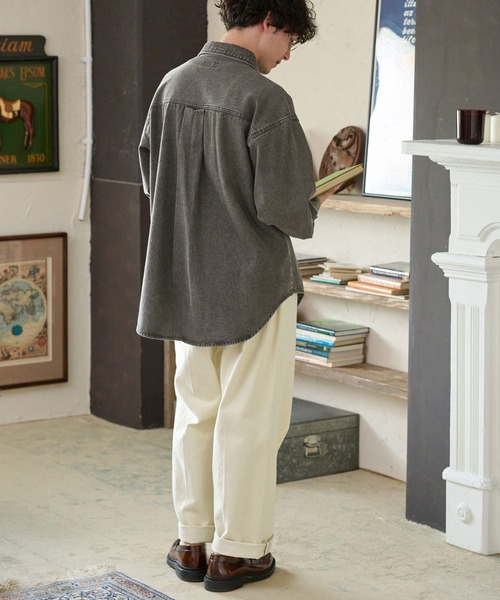 MONO-MART LADY'S(モノマートレディース)の「ビンテージライクライトオンスデニムビッグシャツ(シャツ/ブラウス・レディース・グレー/ブルー/インディゴブルー・FREE)」の18枚目の写真