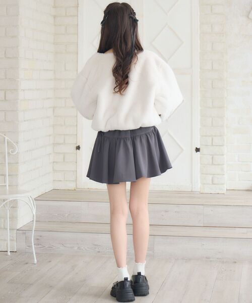 ems excite（エムズエキサイト）の「【リバイバル】ノーカラーFファーJK（ブルゾン・レディース・ブラック/ライトグレー/ナチュラル/ブルー/アイボリー/ダークグレー/アニマル/ブラウン・FREE）」の17枚目の写真