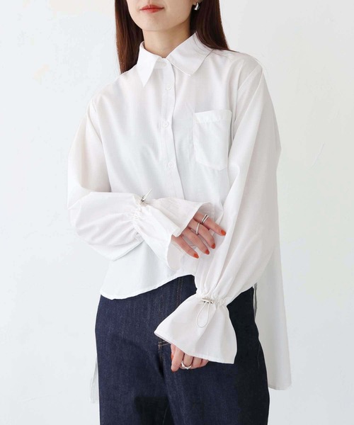 vingtrois（バントロア）の「【vingtrois】カーブデザインバックスリットシャツ（シャツ/ブラウス・レディース・オフホワイト/杢グレー/ブラック・M）」の2枚目の写真