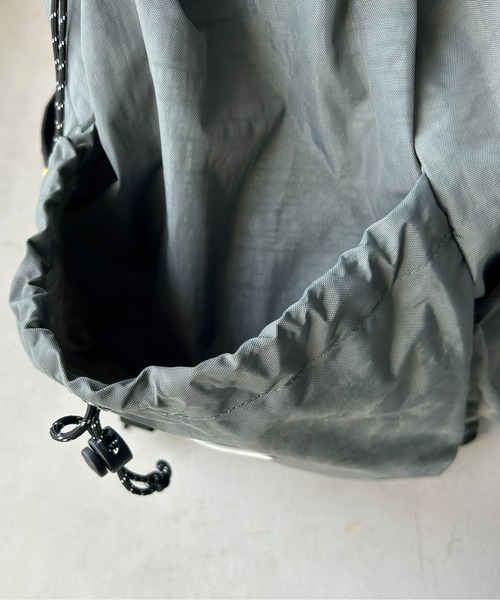 CPCM（シーピーシーエム）の「スピンドルナップリュック（バックパック/リュック・メンズ・グレー/ブラック・FREE）」の9枚目の写真