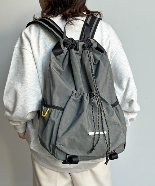 CPCM（シーピーシーエム）の「スピンドルナップリュック（バックパック/リュック・メンズ・グレー/ブラック・FREE）」の4枚目の写真