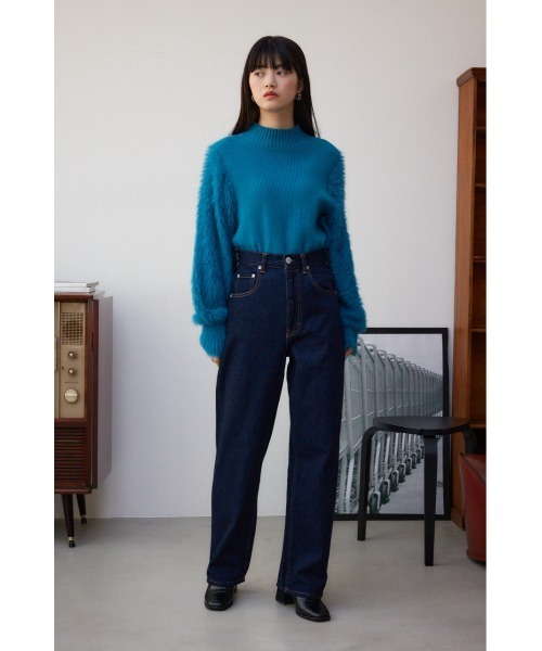 AZUL by moussy（アズールバイマウジー）の「シャギースリーブニットトップス（ニット/セーター・レディース・ライトグレー/ブルー/ブラック/オフホワイト・MEDIUM/SMALL）」の7枚目の写真