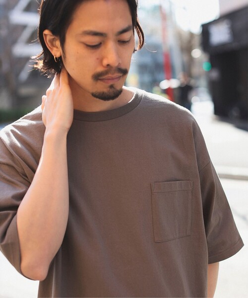B:MING by BEAMS(ビーミングバイビームス)の「B:MING by BEAMS / ヘビーウエイト ドロップショルダー Tシャツ(ユニセックス対応)(Tシャツ/カットソー・メンズ・オリーブ/レッド系その他7/ネイビー/ブラウン系その他5/ブラック/オフホワイト/サックスブルー/イエロー系その他5・SMALL/LARGE/MEDIUM/X-LARGE/XX-LARGE)」の3枚目の写真