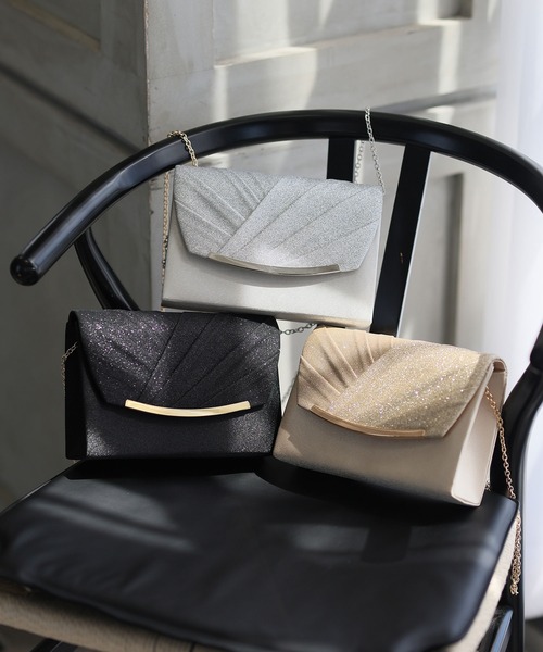 PourVous(プールヴー)の「ラメカシュクールクラッチバッグ 結婚式 同窓会 オケージョン お呼ばれ(クラッチバッグ・レディース・ベージュ/シルバー/ブラック・FREE)」の4枚目の写真