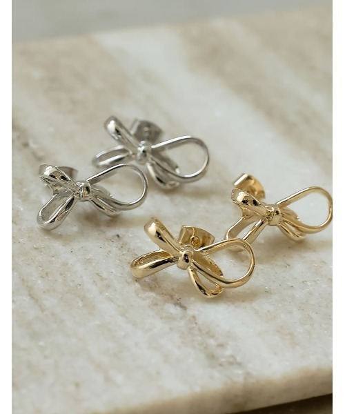 Re:EDIT（リエディ）の「[Accessory Collection]リボンデザインピアス（ピアス（両耳用）・レディース・シルバー/ゴールド・FREE）」の3枚目の写真