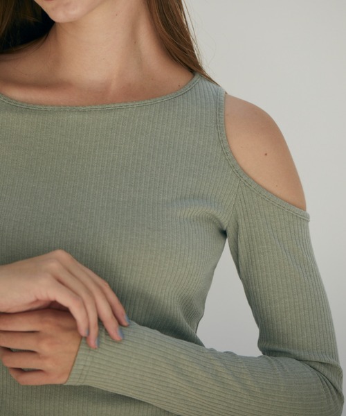 Julier Yoga and Relax（ジュリエヨガアンドリラックス）の「Julier リブロングスリーブプルオーバー/パット付き（その他トップス・レディース・ピンクベージュ/オフホワイト/ネイビー/ライトカーキ・1/0）」の6枚目の写真