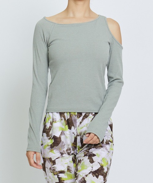 Julier Yoga and Relax（ジュリエヨガアンドリラックス）の「Julier リブロングスリーブプルオーバー/パット付き（その他トップス・レディース・ピンクベージュ/オフホワイト/ネイビー/ライトカーキ・1/0）」の9枚目の写真