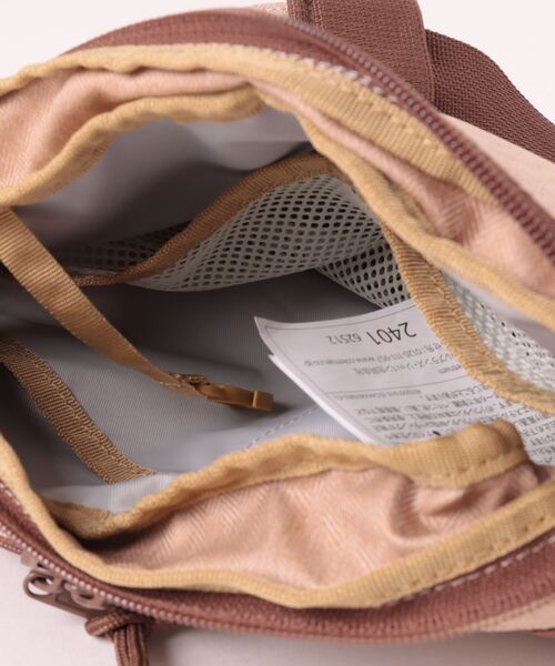 COLEMAN(コールマン)の「ウォーカーポーチ(ヘリンボーン・バターナッツ・アイスホワイト)(ボディバッグ/ウエストポーチ・レディース・グレー系その他/ホワイト系その他/ブラウン系その他・2L)」の7枚目の写真